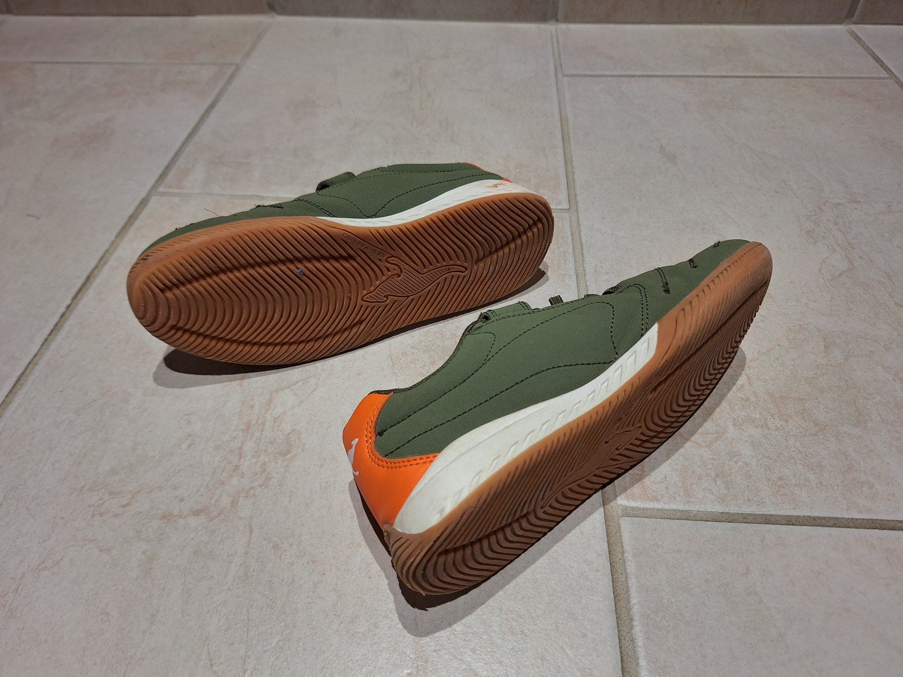 Scarpe per ragazzi: Kinderschuhe Kangaroo Gr.36 – Usato da Widen venduto da Cariff 1