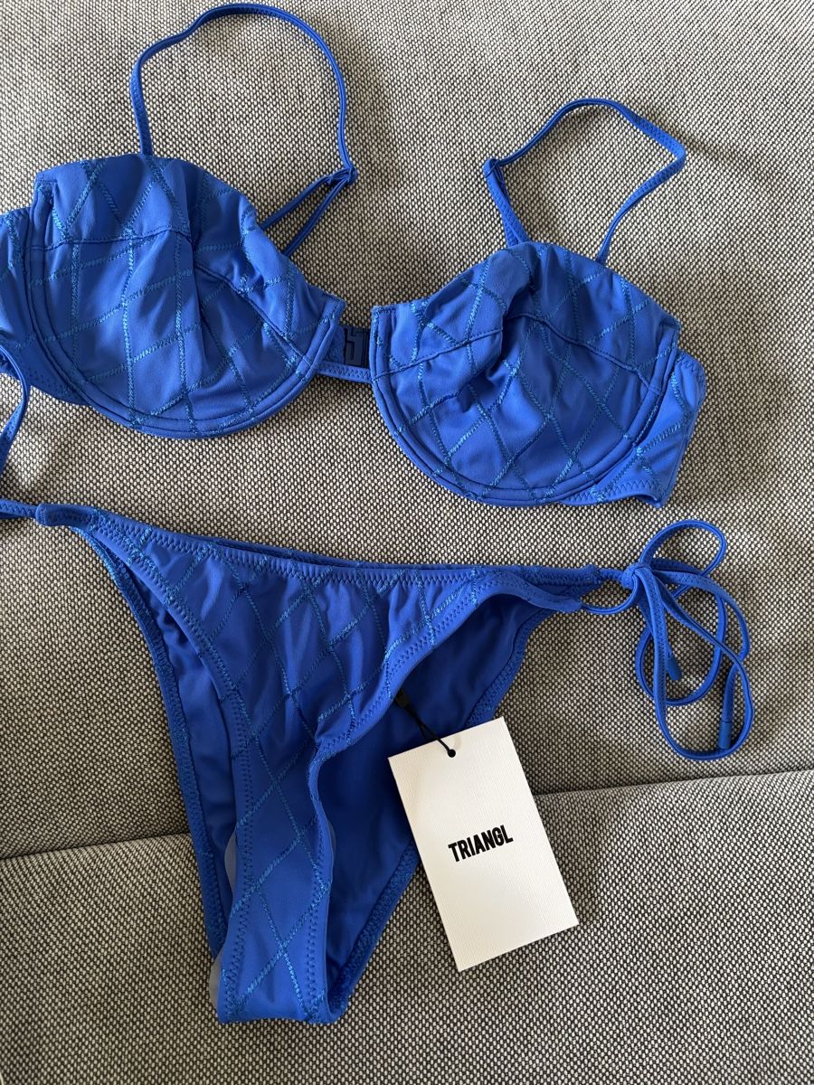 Badekleider & Bikinis: Triangl Blue Balconette Bikini Set Mala – Neu und originalverpackt aus Winkel von Zimtguetzli 1