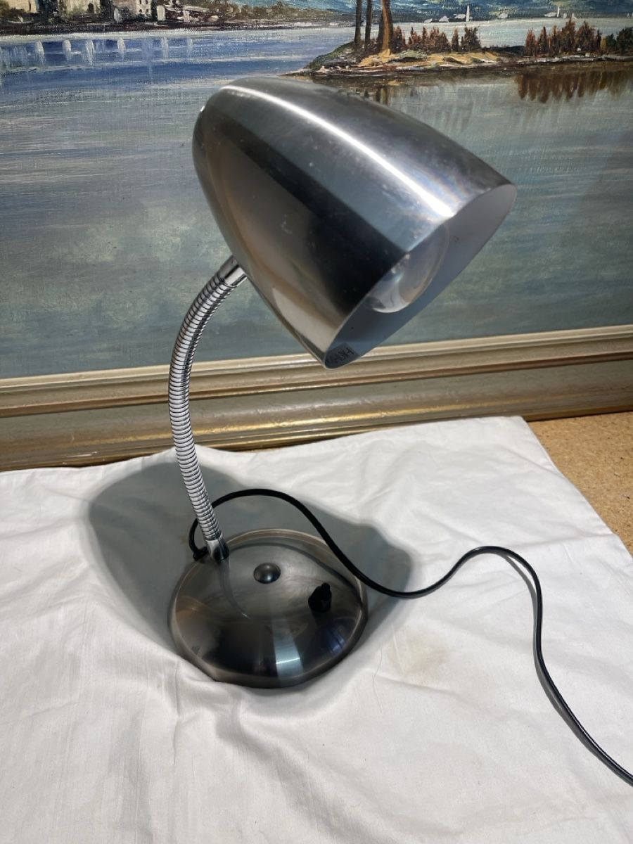 Lampade: Stylische Schreibtischlampe, Silber, Top Zustand! – Usato da dietikon venduto da fernando011 2