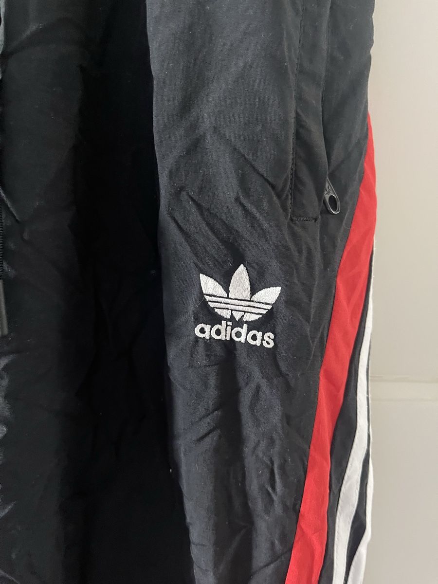 Adidas Pantaloni: Adidas Trainerhose – Usato da Bern venduto da Moorigo 1