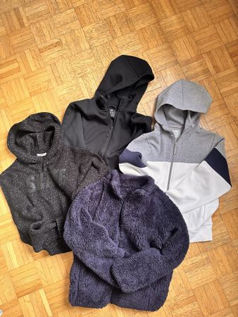 3 Hoodies mit Reissverschluss + Pulli mit Kapuze/10-12Jahre