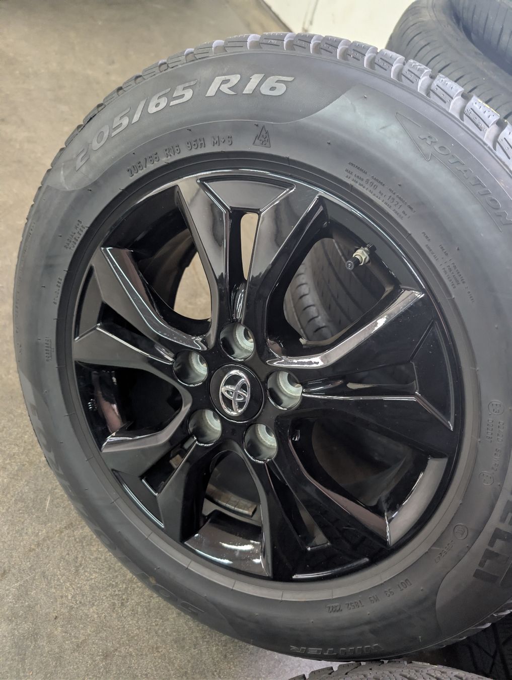 Cerchioni: Toyota Felgen – Usato da Dürrenäsch venduto da Pneu-Idris 2