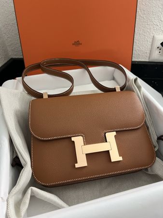 Hermès Constance 24  Neu.