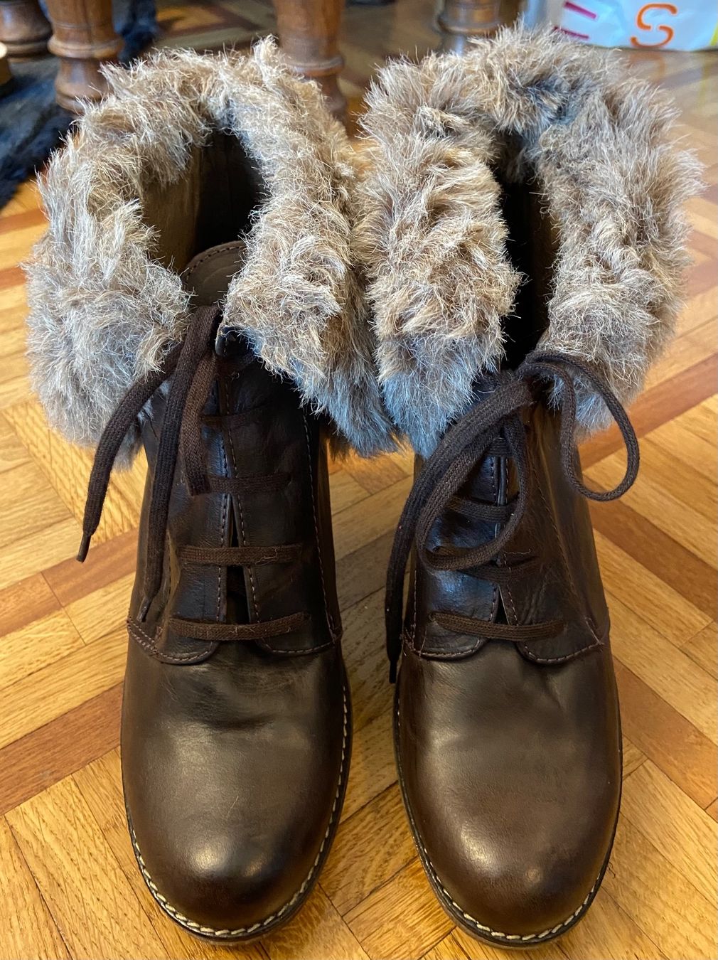Damenschuhe: Bottines hiver brunes taille 38 – Gebraucht aus Veyrier von Leilazizou 2