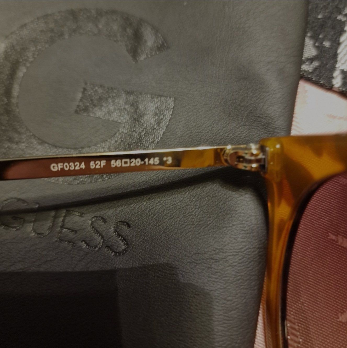 Guess Brillen & Gläser: Guess Sonnenbrille GF0324/s 52B – Neu und originalverpackt aus Oftringen von xRazer 1
