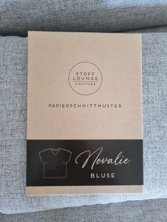 Papierschnittmuster Novalie Bluse Stoff Lounge Couture