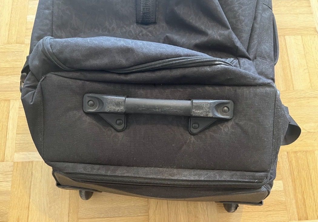 Dakine Reisekoffer: Dakine Rollkoffer 110l – Gebraucht aus Niederwangen BE von sminka88 3
