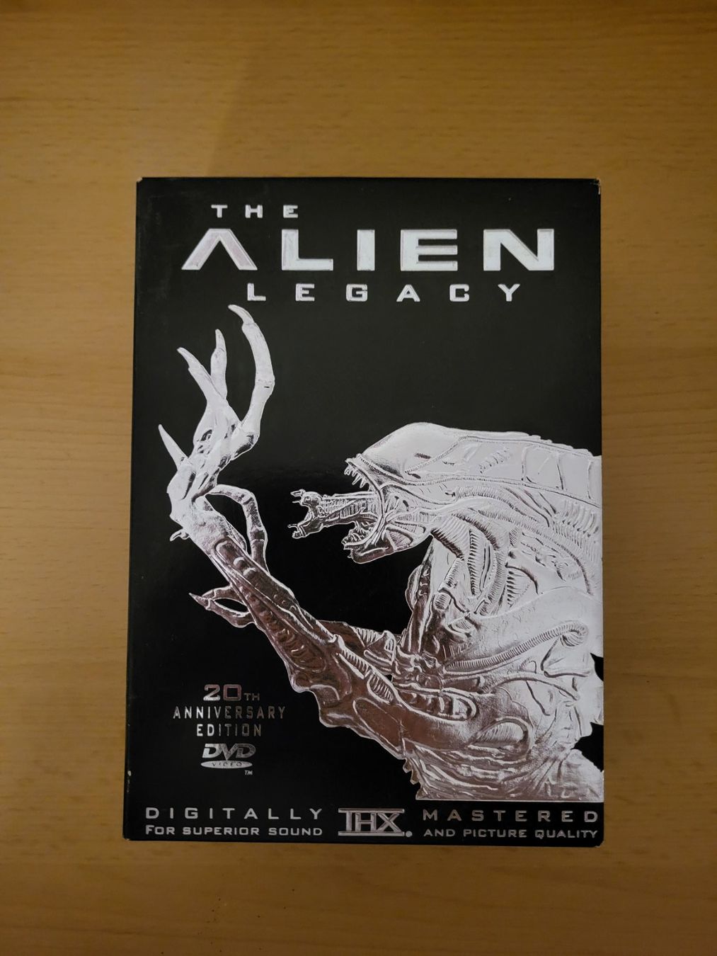 Alle DVDs: coffret DVD Alien – Gebraucht aus Morlon von yan_y92p