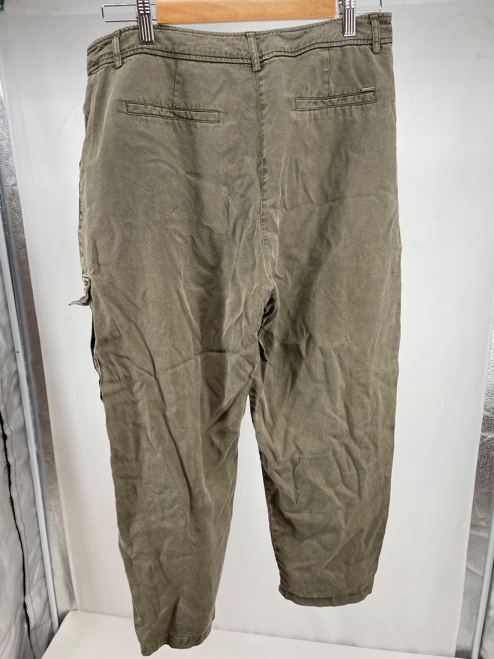 IKKS Pantaloni: IKKS pantalon cargo 42 – Usato da Lausanne venduto da PlusValue_Lausanne 1
