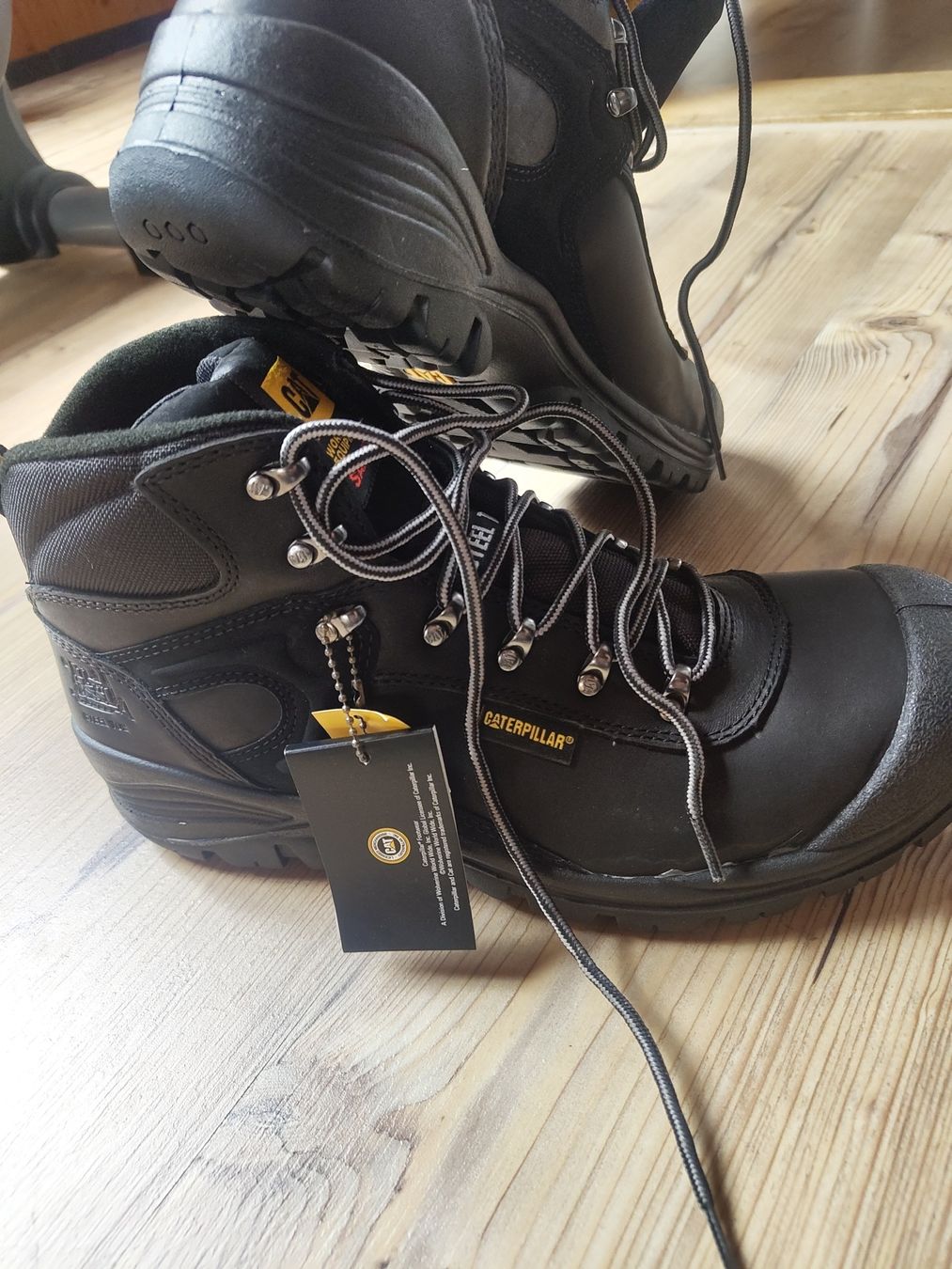 Scarpe da uomo: CAT Arbeitsschuhe Pneumatic S3 Gr. 45 - Neu – Nuovo e nell'imballaggio originale da Attiswil venduto da JP1291 1