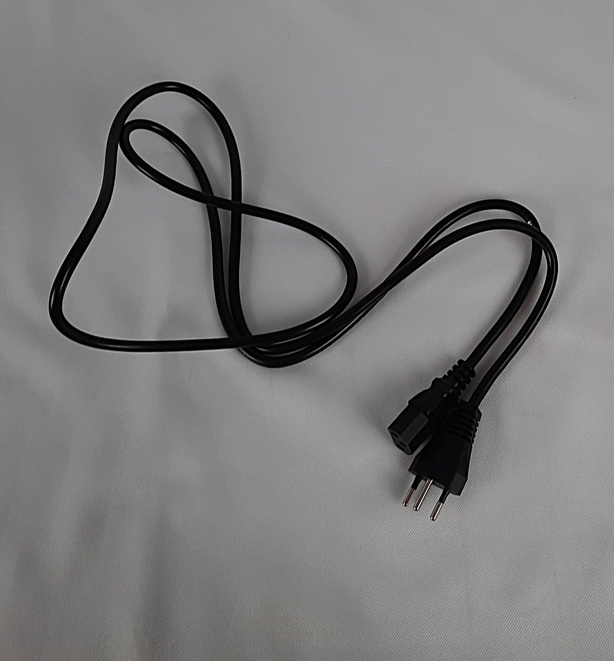 Cavi: LINDY IEC-Netzkabel 2 Meter – Nuovo (secondo la descrizione) da Beinwil am See venduto da Restwert_Beinwil