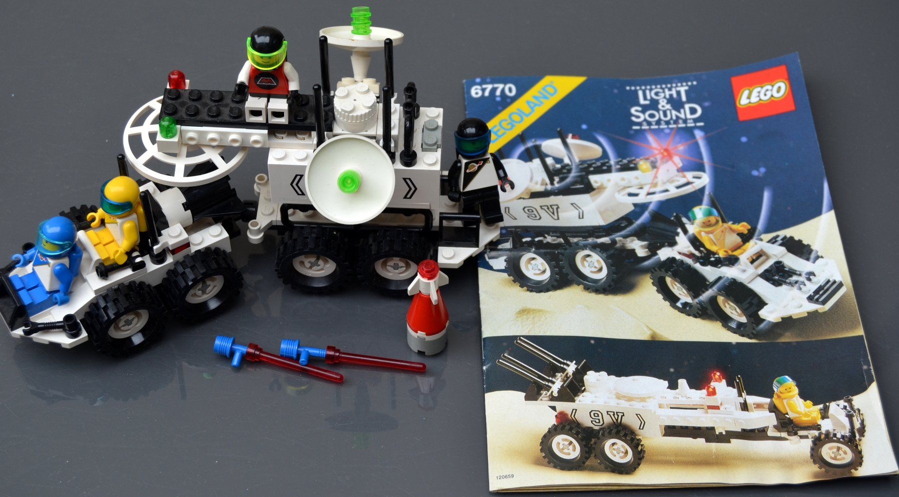 Lego Kit di costruzioni: LEGO 6770 Lunar Transport Patroller + ? – Usato da Collonges venduto da arashee 1