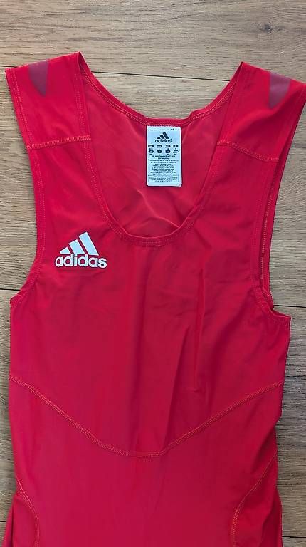 Leibchen & Hosen: Adidas Herren - Ringertrikot / Einteiler - Gr. S - rot – Gebraucht aus Unterendingen von soern2000 2
