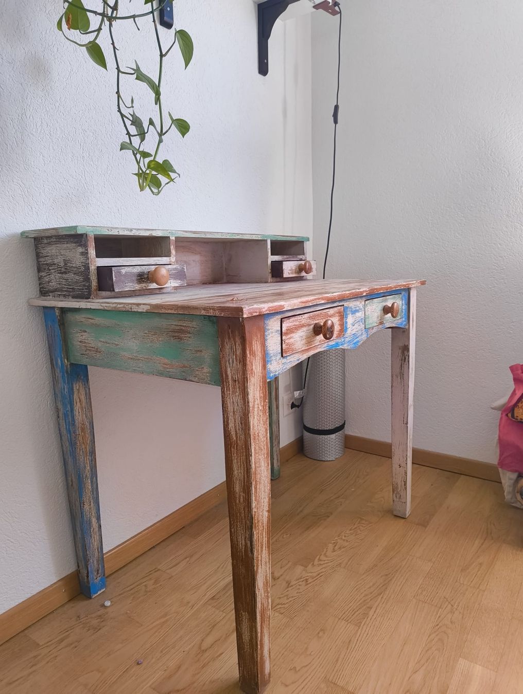 Scrivanie: Vintage desk with drawers – Usato da Zürich venduto da dav_5xw9 2