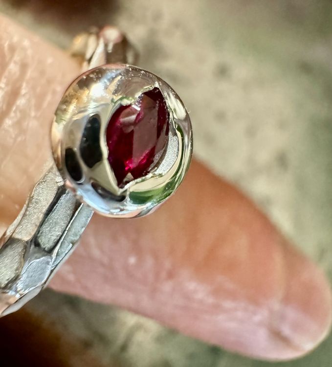 Silberring Rubin Unikat mit echtem Rubin in Navetten-Form (Neu und ...