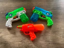Wasserpistolen Set 3 Stk. farbig neu