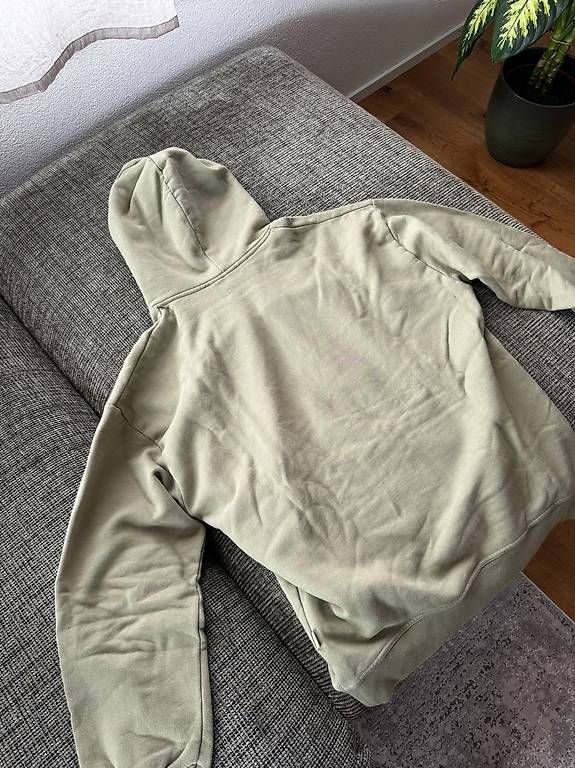Pullover & Sweatshirts: Kapuzenpullover Vacid - Grösse S – Gebraucht aus Lüchingen von val_bw7s 3