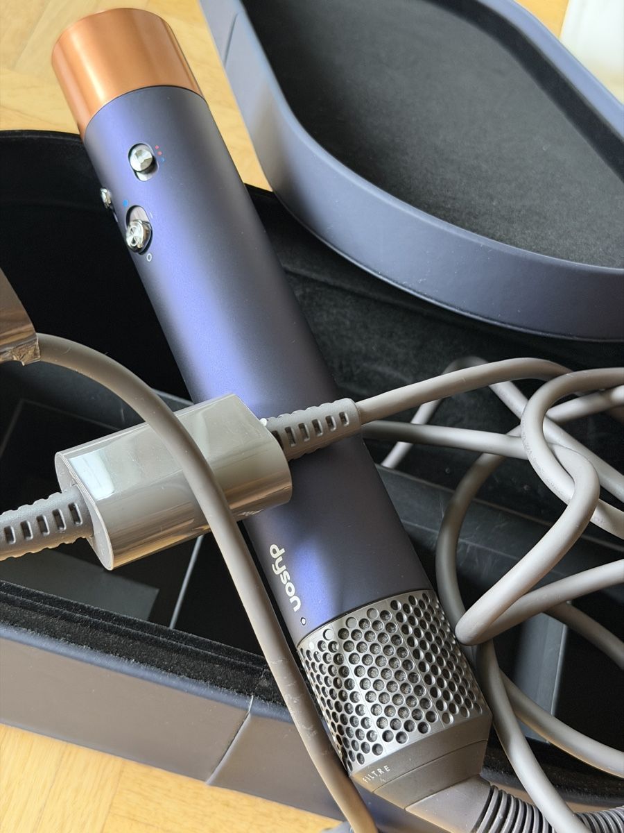 Dyson Föhn: Dyson Airwrap komplettes Set mit Originalkoffer. CH – Gebraucht aus Pregassona von fil_8jpy 3