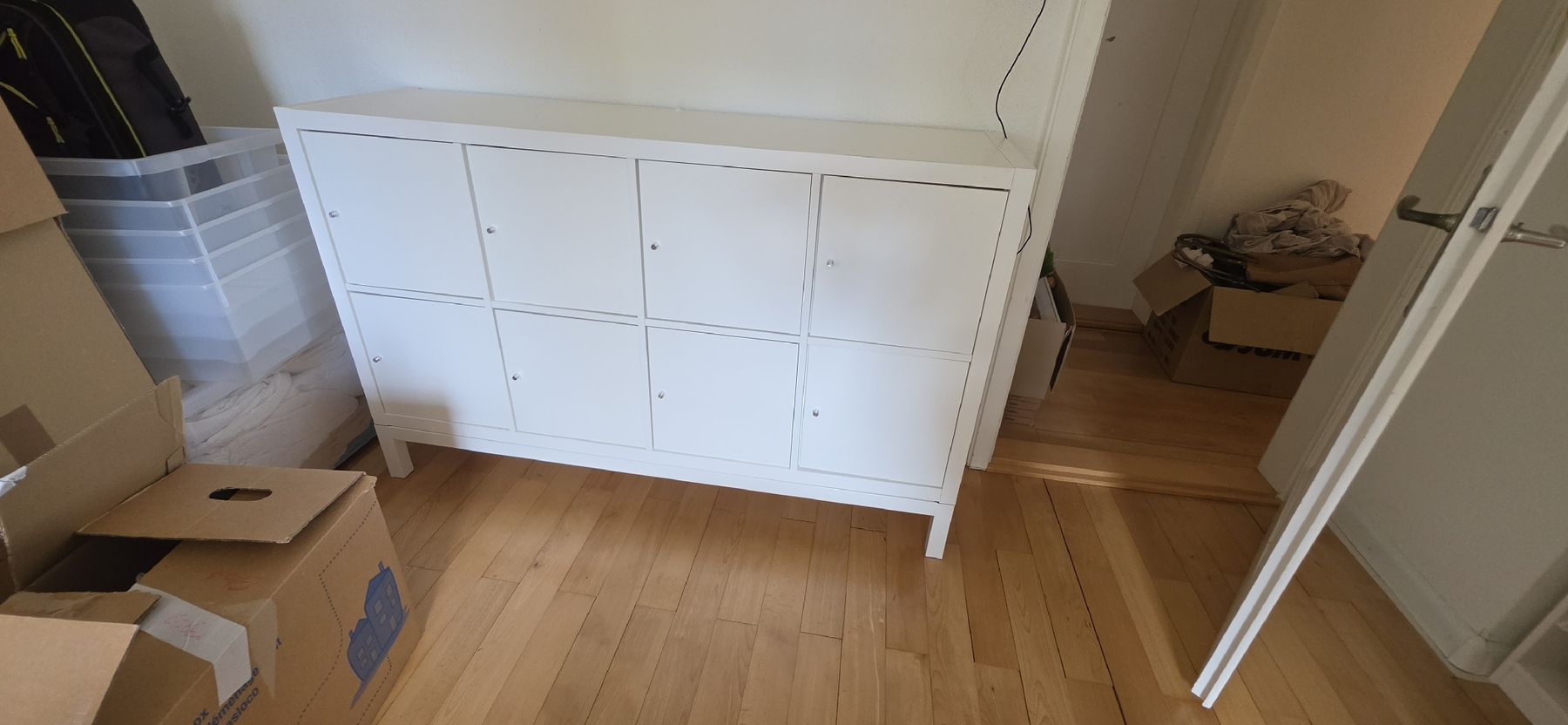 Commodes: Weisse Kommode – D'occasion à Näfels par Buuremeitli96 1