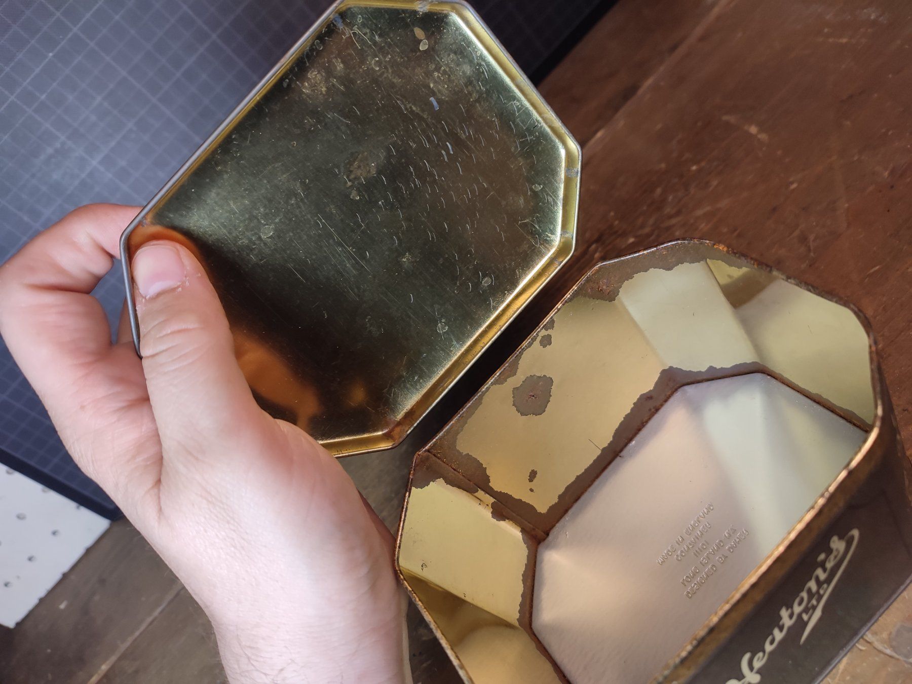 Dosen: Wunderschöne alte Blechdose HEATONS – Gebraucht aus Gelterkinden von MYSTOREFORYOU4460 4