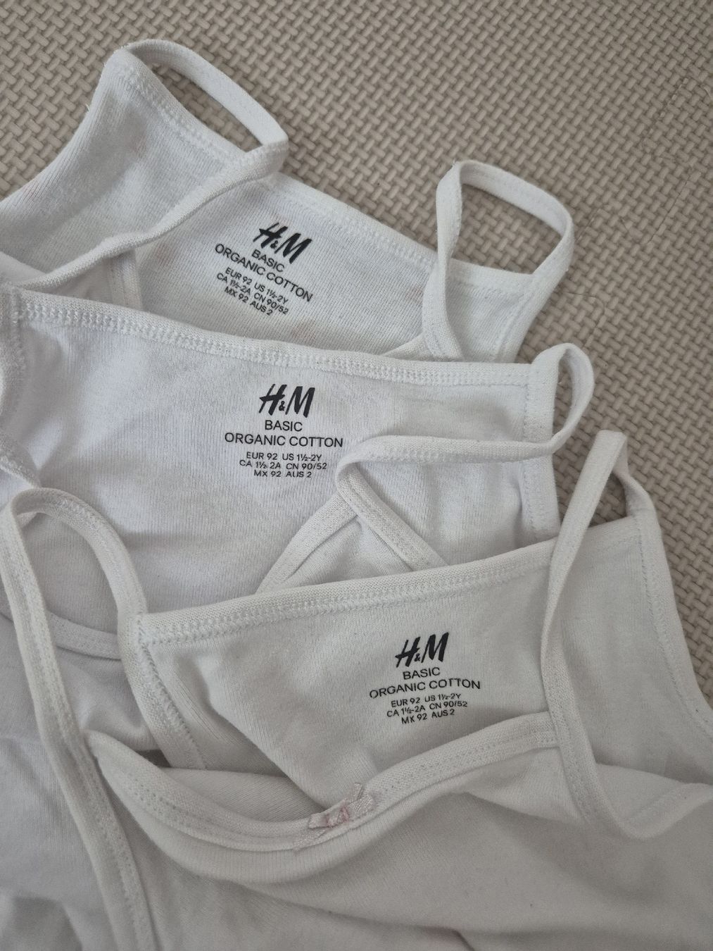 H&M Camicie, Top & T-shirt: Bodys Gr. 92 – Usato da Villars-sur-Glâne venduto da Thalimey 1