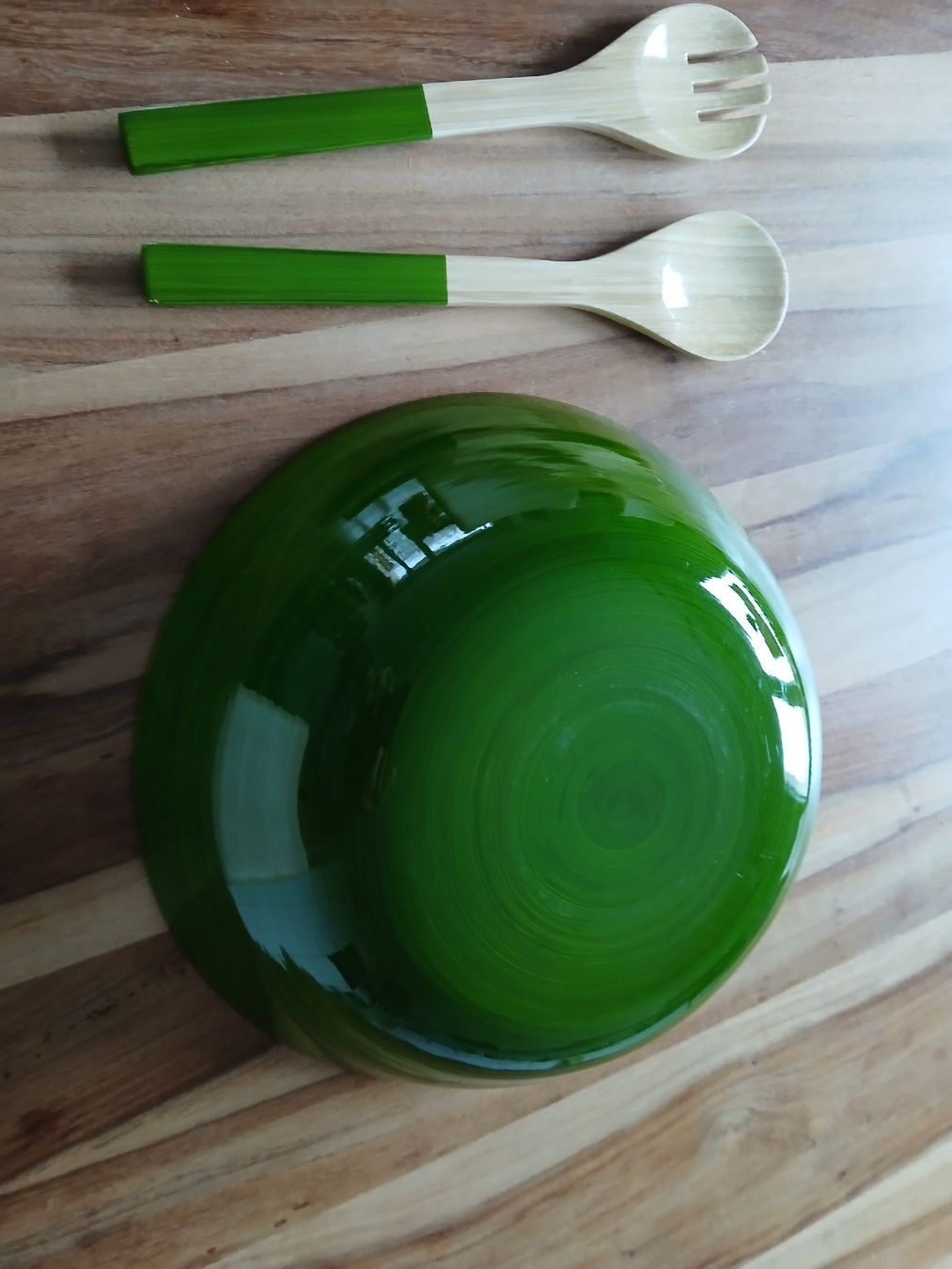 Schalen: Handcrafted Bamboo Salad Bowl with Serving Set - Green – Gebraucht aus Dübendorf von LoRi-2026 2