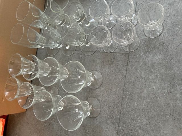 Bicchieri: 19 Stuck alte wein und schnaps Gläser – Usato da Buchs ZH venduto da Sten7 3