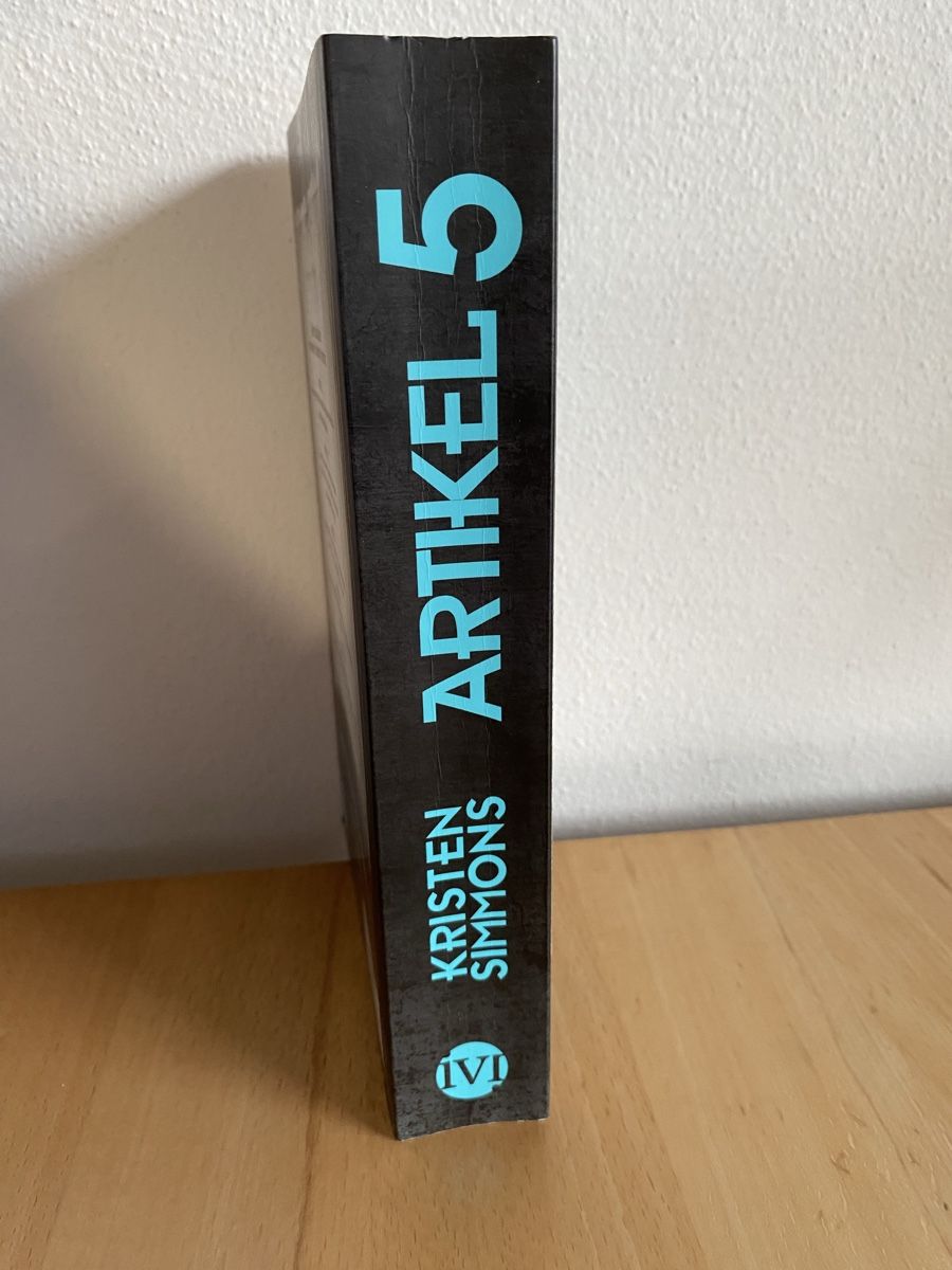 Libri: Artikel 5 - Kristen Simmons – Usato da Schwarzenburg venduto da Michellu 2