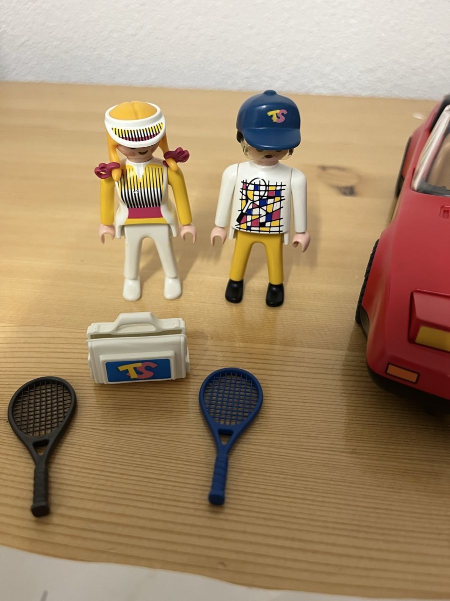 Playmobil Jouets: Playmobil Auto mit Tennispaar – D'occasion à Frauenfeld par adj04 1