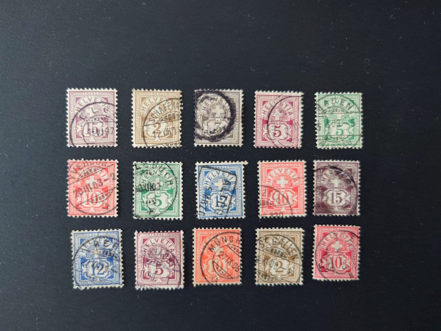 Alle Briefmarken: 15 x Ziffermuster Helvetia. Schöne Stempel. Ab 1888 – Gebraucht aus Zürich von Rst7 1