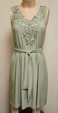 ONLY Kleid mit Spitze und Gürtel – Gr. S – Sehr guter Zustan