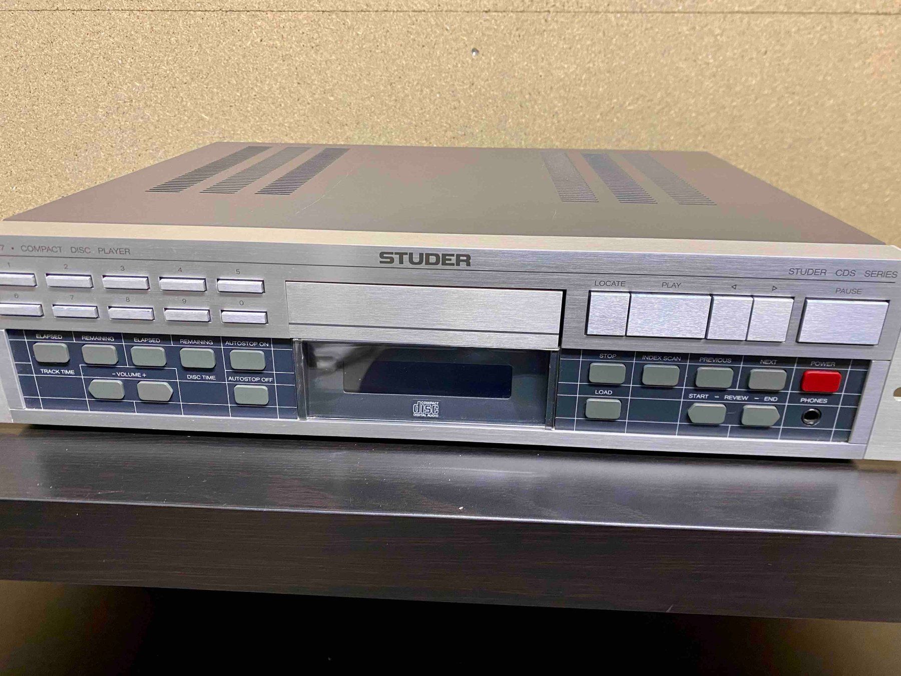 Studer Sistemi audio & multimediali: Studer A727 CD-Player – Difettoso da Niedergösgen venduto da muellebj