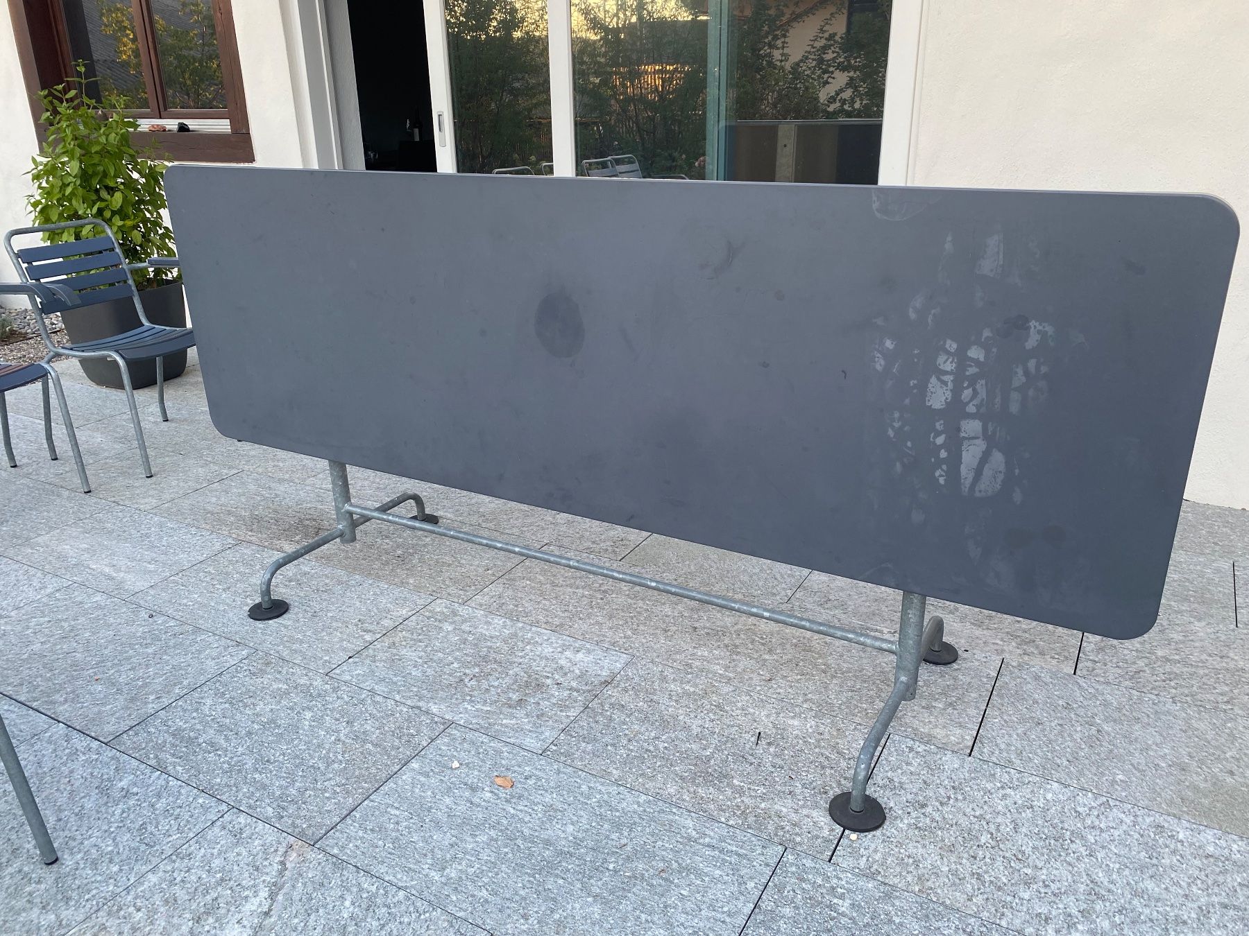 Atelier Alinea Tische: Alinea-Gartentisch Länge 240cm mit 6 Stühlen – Gebraucht aus Binningen von schmidt-m 1