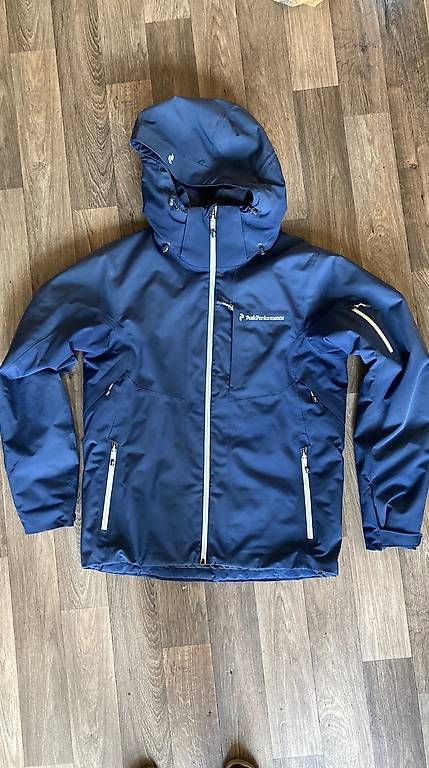 Peak Performance Jacken: Skijacke Peak Performance Herren Grösse M – Gebraucht aus Adelboden von SimbaCarfield
