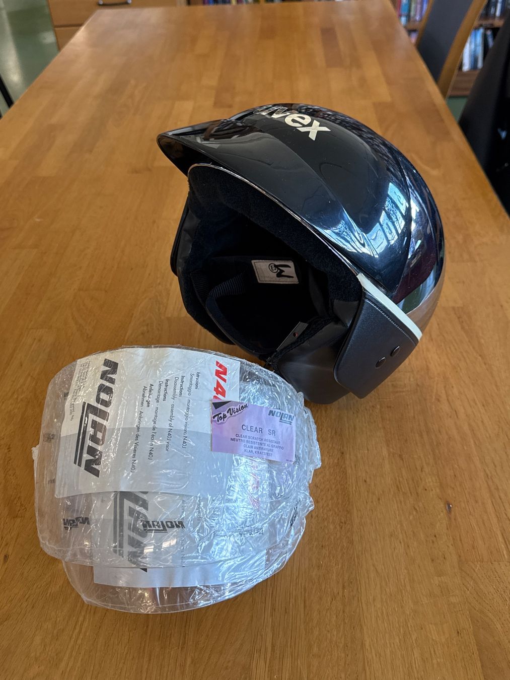 Uvex Caschi: uvex De Ville Skihelm – Nuovo (secondo la descrizione) da Pratteln venduto da Cartonsducoeur_bl
