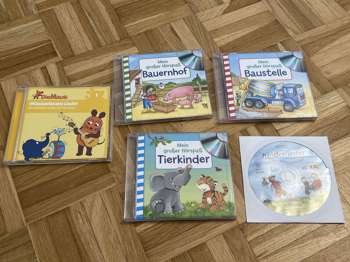 CD: CD Set Kinderlieder Bauernhof Baustelle Tierkinder Maus – Usato da Zuchwil venduto da Commander0