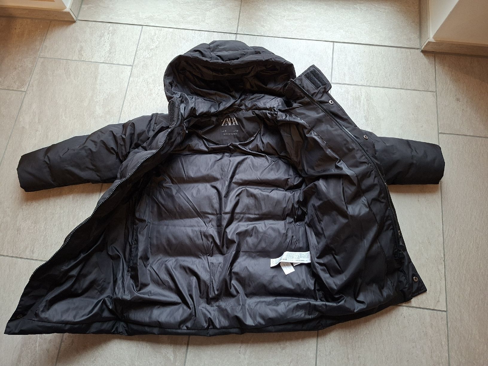 Zara Giacche & Cappotti: Zara Daunen Einterjacke akinder gr 7 / 122cm  – Nuovo (secondo la descrizione) da Neukirch-Egnach venduto da Martin2019 1
