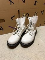 Dr. Martens in Weiss wie neu