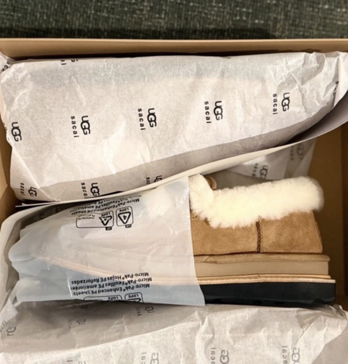 Scarpe da donna: Ugg boots – Nuovo (secondo la descrizione) da Wollerau venduto da mah_9jrb 1