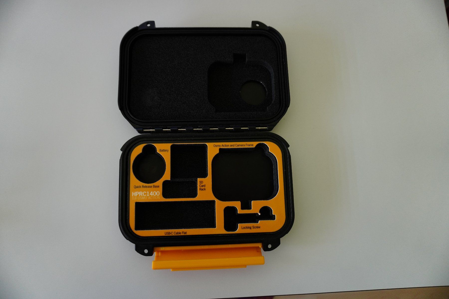 DJI Action Cam: DJI Osmo Action mit viel Zubehör – Usato da Henggart venduto da Salzi1 4