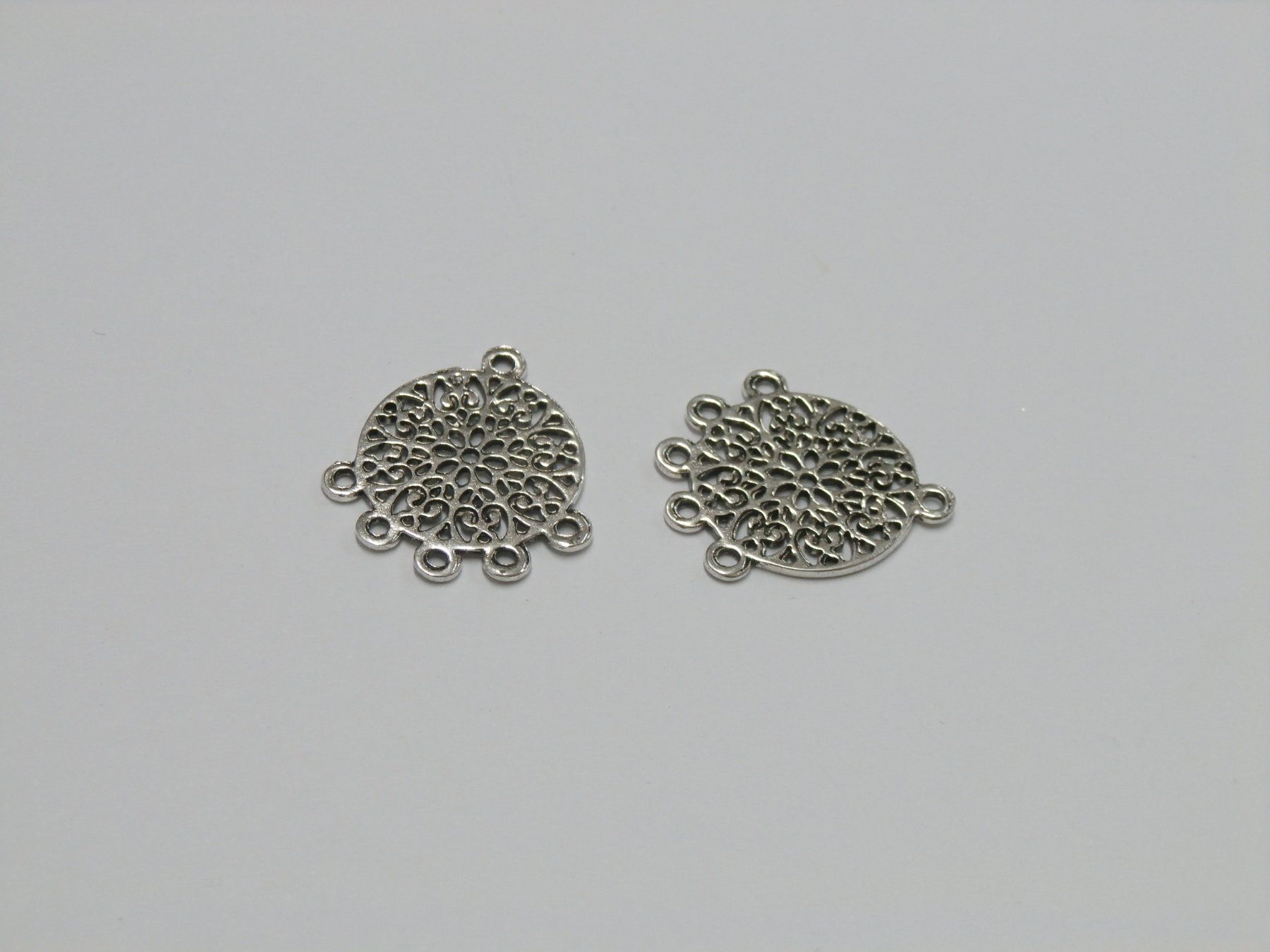 Perle (finte): 14 Metall Verbinder (679) – Nuovo e nell'imballaggio originale da Blatten b. Naters venduto da Hobschelti