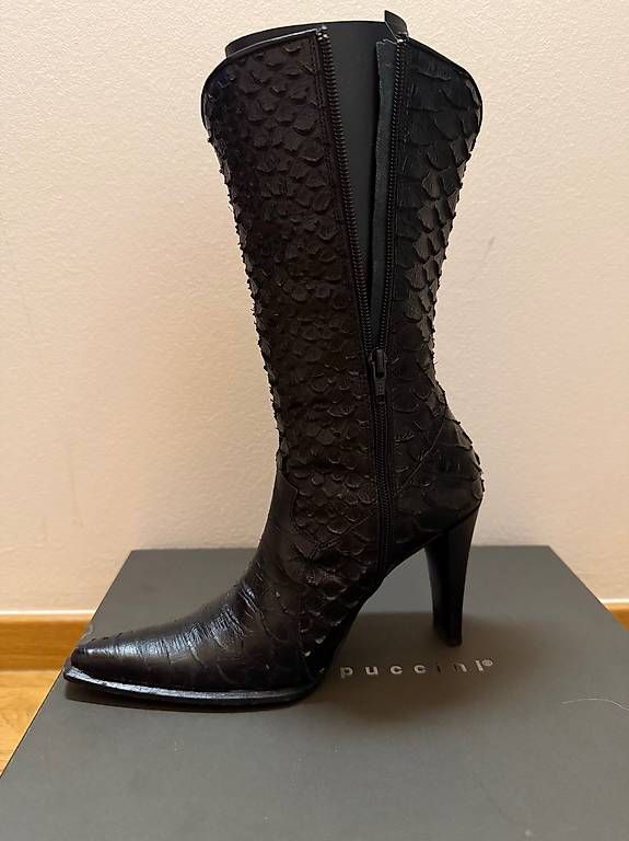Chaussures femmes: Stivale pitone nero – D'occasion à Rancate par aga_t2st