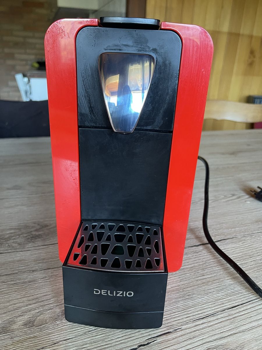 Macchine per caffè & Macchine per espresso: Delizio Kapselmaschine – Usato da Fahrni b. Thun venduto da ams_56jv