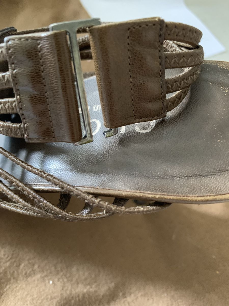 Gucci Chaussures femmes: Gucci Sandalen – D'occasion à Bergdietikon par zor_856j 6
