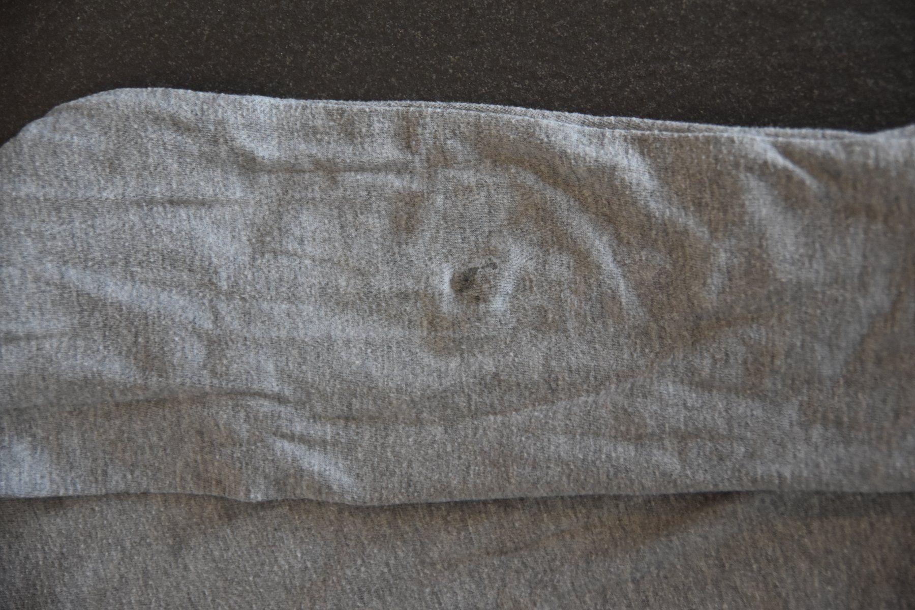 Pullover & Sweatshirts: cooles Shirt Gr. 128 / 134 – Gebraucht aus Brittnau von Norge77 1