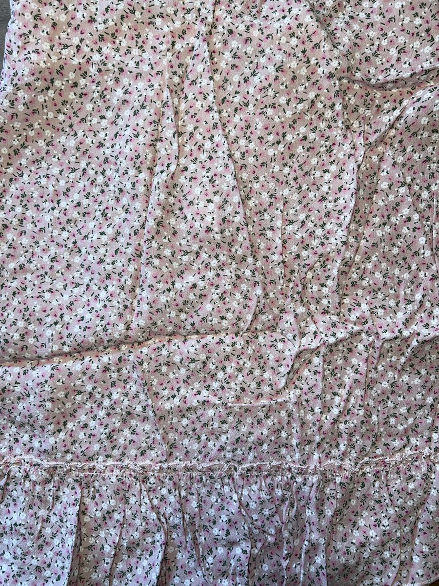 Brandy Melville Gonne: Brandy Melville Rock, rosa mit Blumenmuster, – Usato da Zürich venduto da cac3 3
