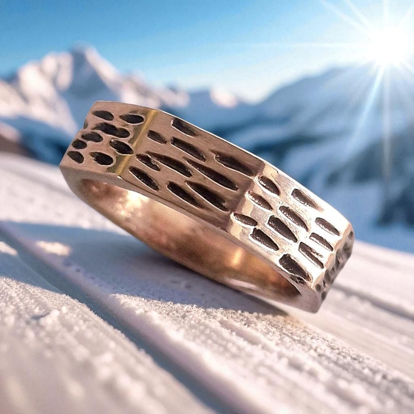 Anelli: Achteck-Ring Bronze, gefurcht,  Ringgrösse 49 – Nuovo e nell'imballaggio originale da Aarau venduto da Schmuckhoehle_MD 5