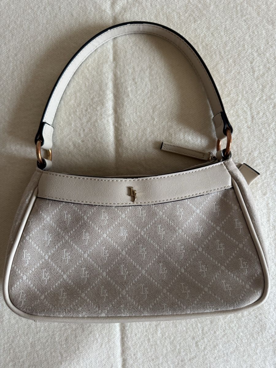 Borse da donna: Laura Jones shoulder bag – Nuovo (secondo la descrizione) da Aigle venduto da 029_mbn