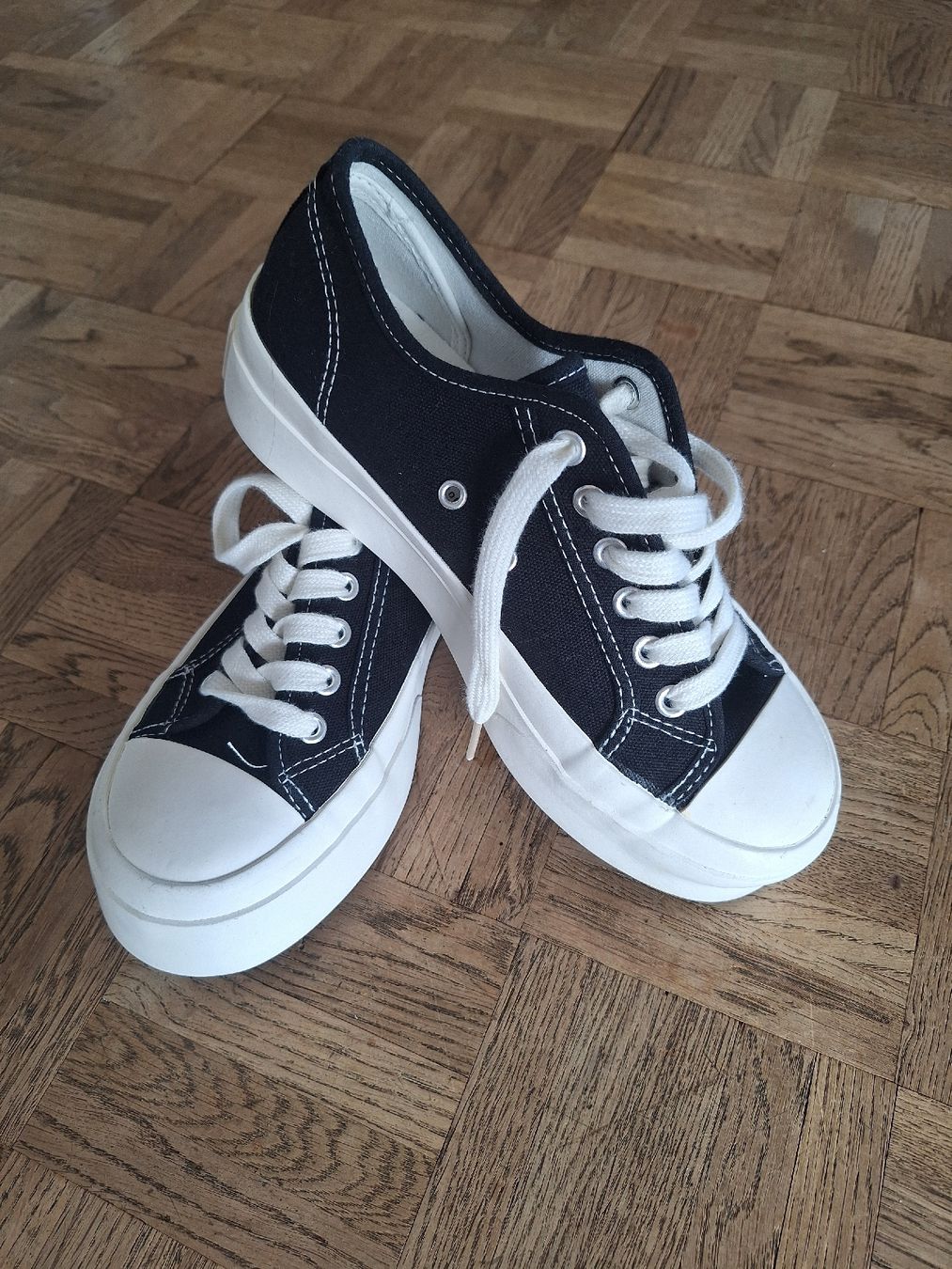 Converse Herrenschuhe: CONVERSE Turnschuhe schwarz – Neu und originalverpackt aus Grenchen von Belinda0607