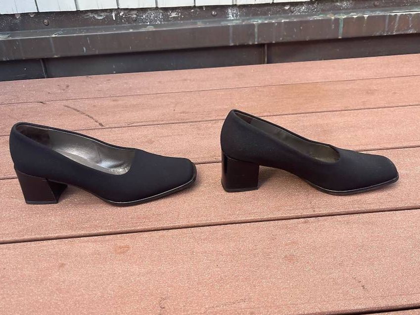 Kaiser Scarpe da donna: Pumps, schwarz, Gr. 4 / 37 – Usato da Zürich venduto da san_z75z 1